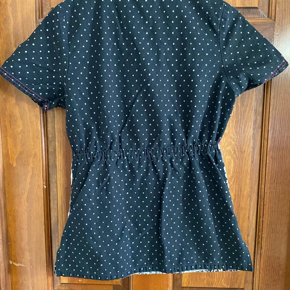 Scrub Top Disney Pooh and Friends Small - Picture 2 of 4